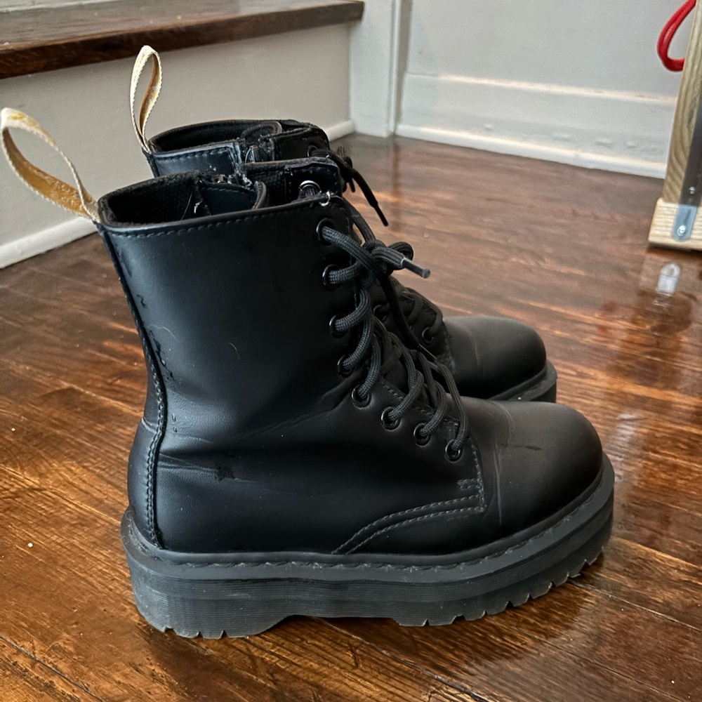 Platform Black Dr. Martens